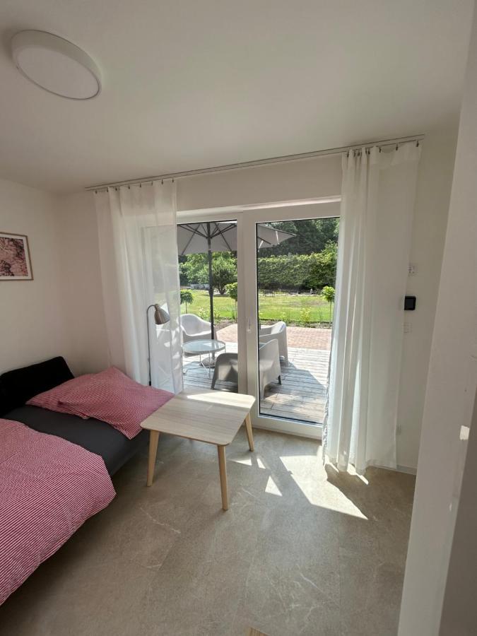Red Travel Apartment Dvůr Králové nad Labem Екстериор снимка